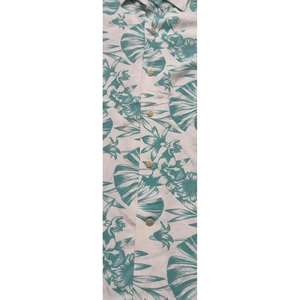 Banana Republic men's white button up blue tropical print short sleeve shirt Med